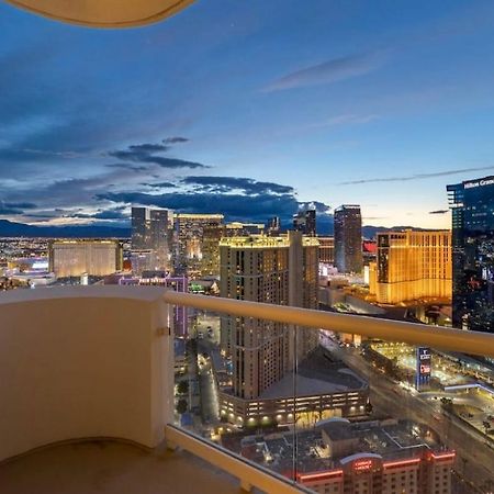 Balcony Full Strip View Suite Mgm Signature Free Valet Las Vegas Eksteriør billede
