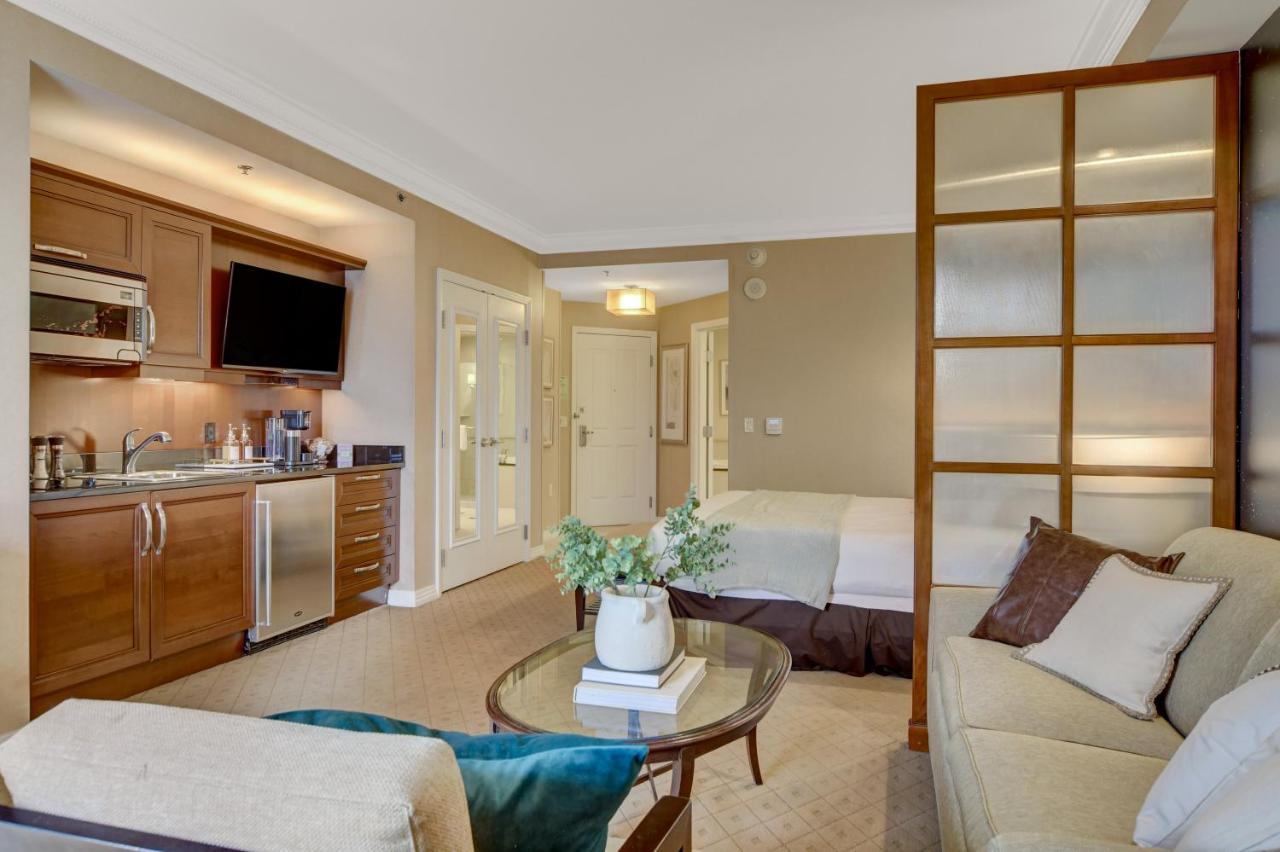 Balcony Full Strip View Suite Mgm Signature Free Valet Las Vegas Eksteriør billede
