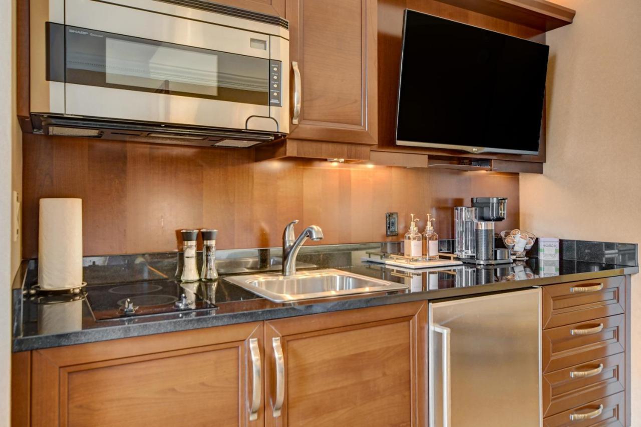 Balcony Full Strip View Suite Mgm Signature Free Valet Las Vegas Eksteriør billede