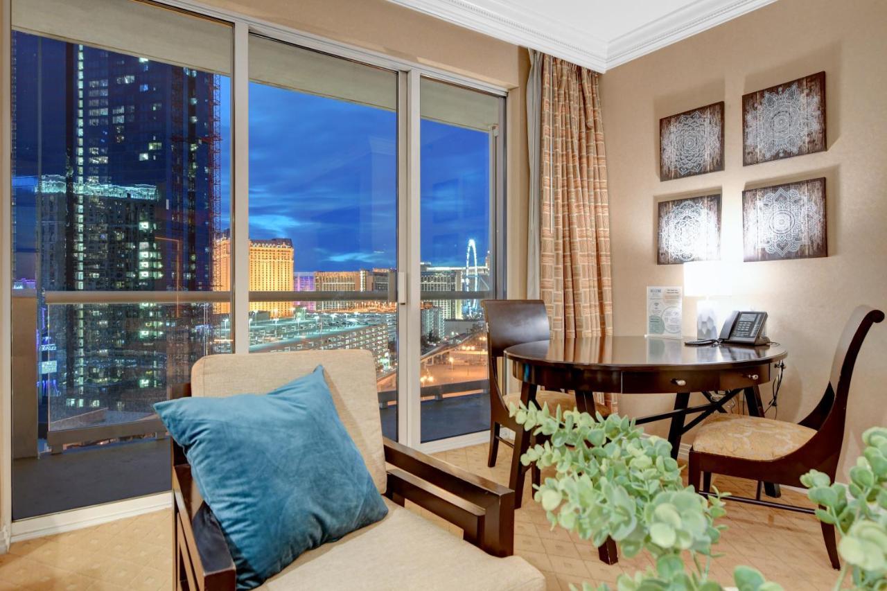 Balcony Full Strip View Suite Mgm Signature Free Valet Las Vegas Eksteriør billede